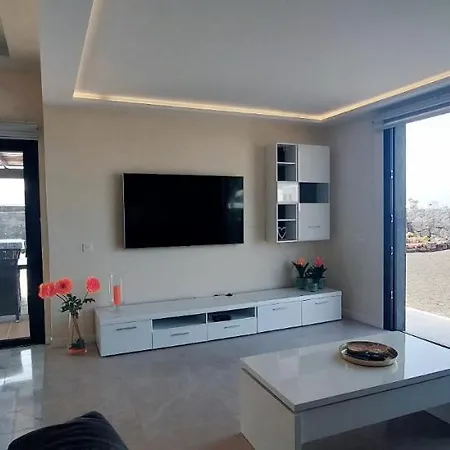 Hipoclub Delux Faro Park 189 فيلة *